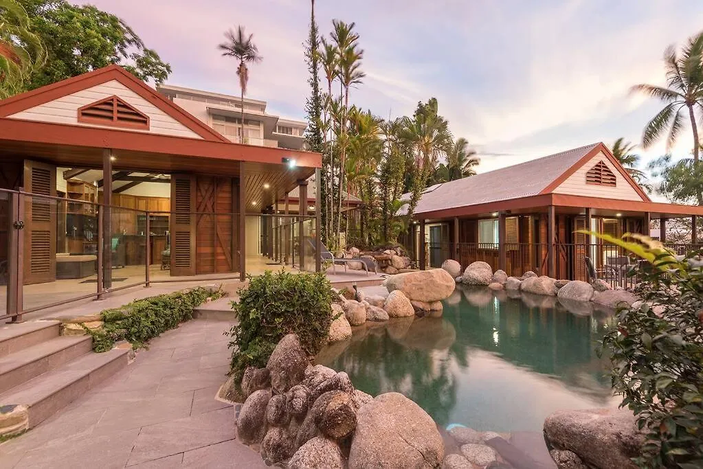 10 Wharf Street - A Tropical Family Home-1